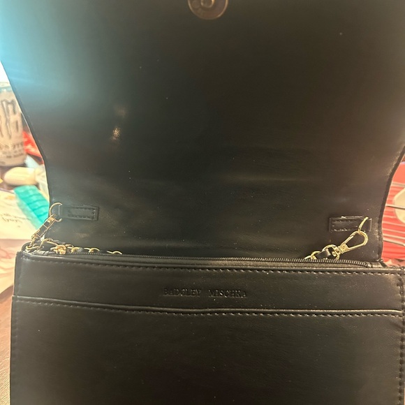 Badgley Mischka Black Quilted Luxury Bag - Picture 2 of 3